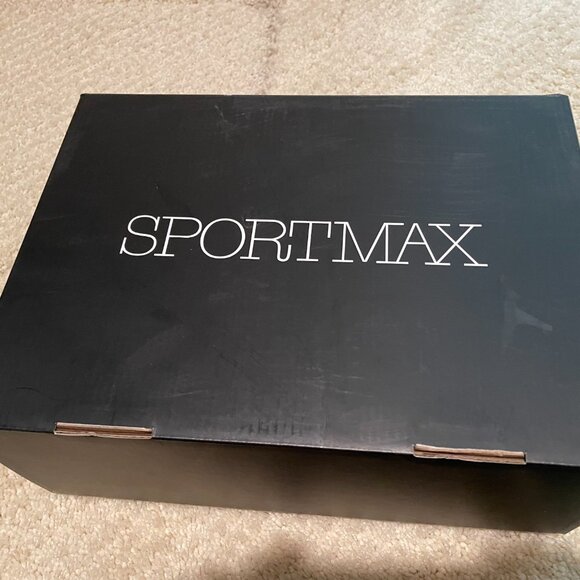 MaxMara Women's Sportmax Sneakers - Size 36/US6 - Like New, Only Worn Once! - Picture 13 of 13
